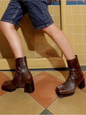 Labucq Joan boot in antique brown